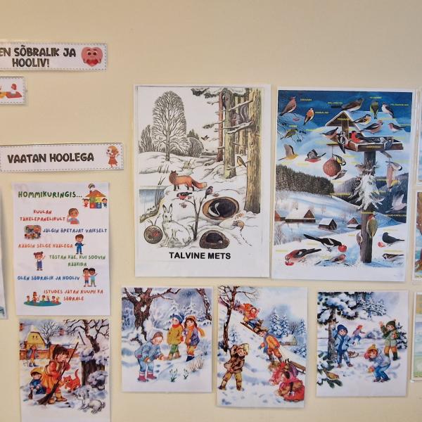 Laste joonistused seinal